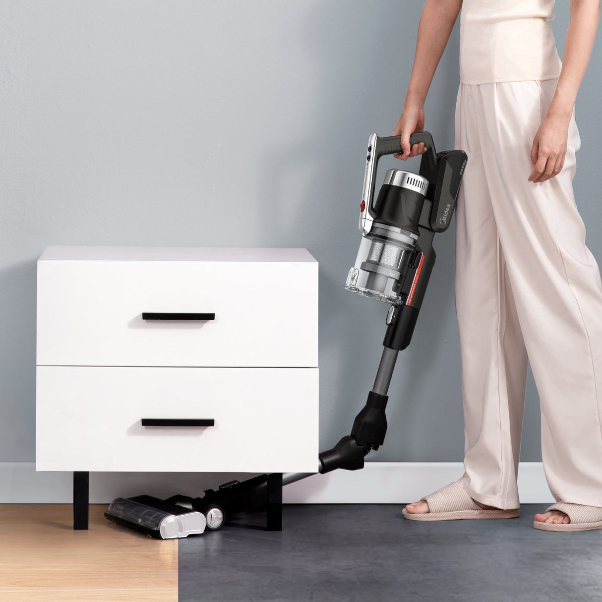 Midea P7 Flexi Tube Stick Vacuum