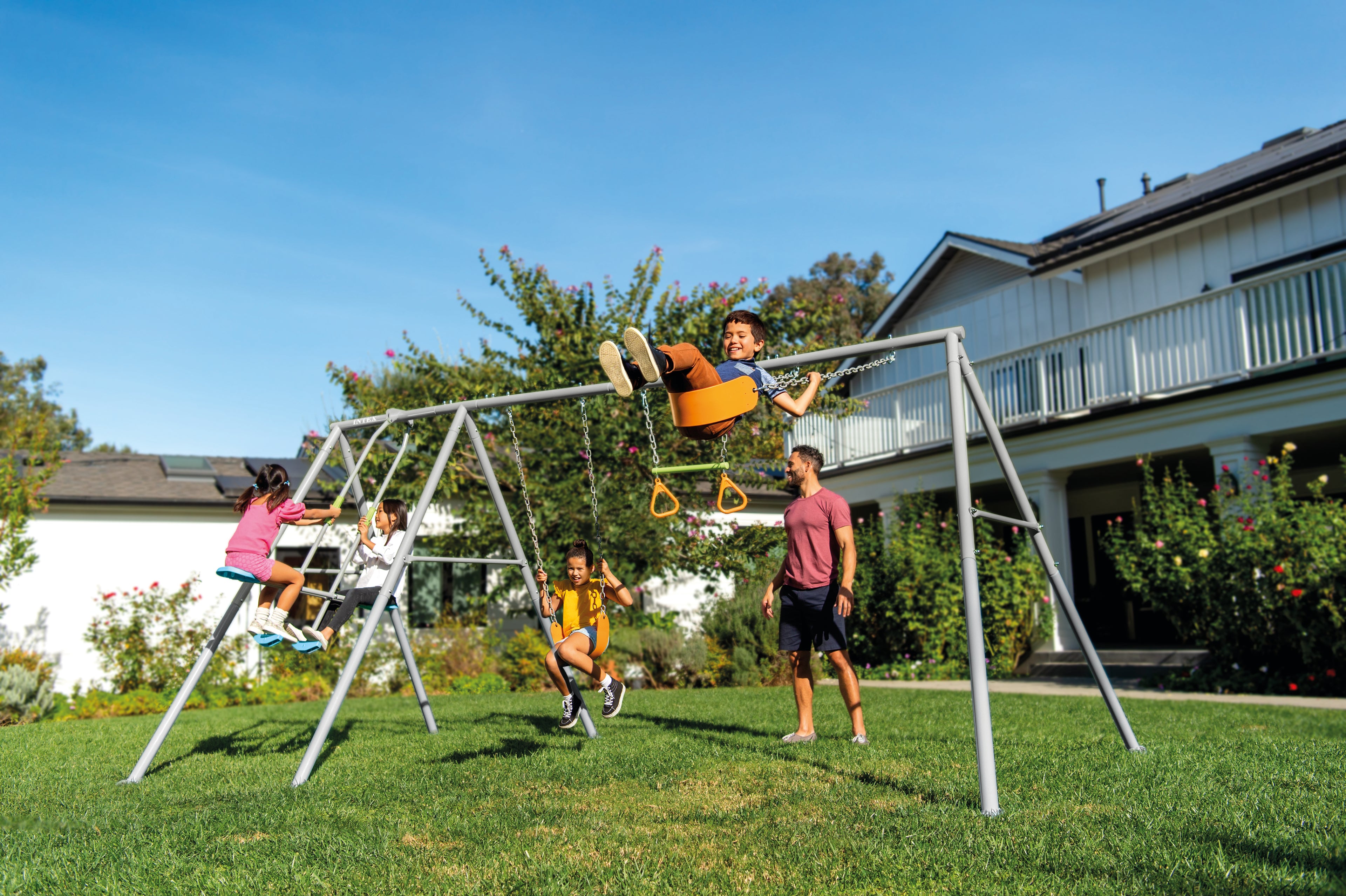 Intex Swing and Glide 4 Feature Set