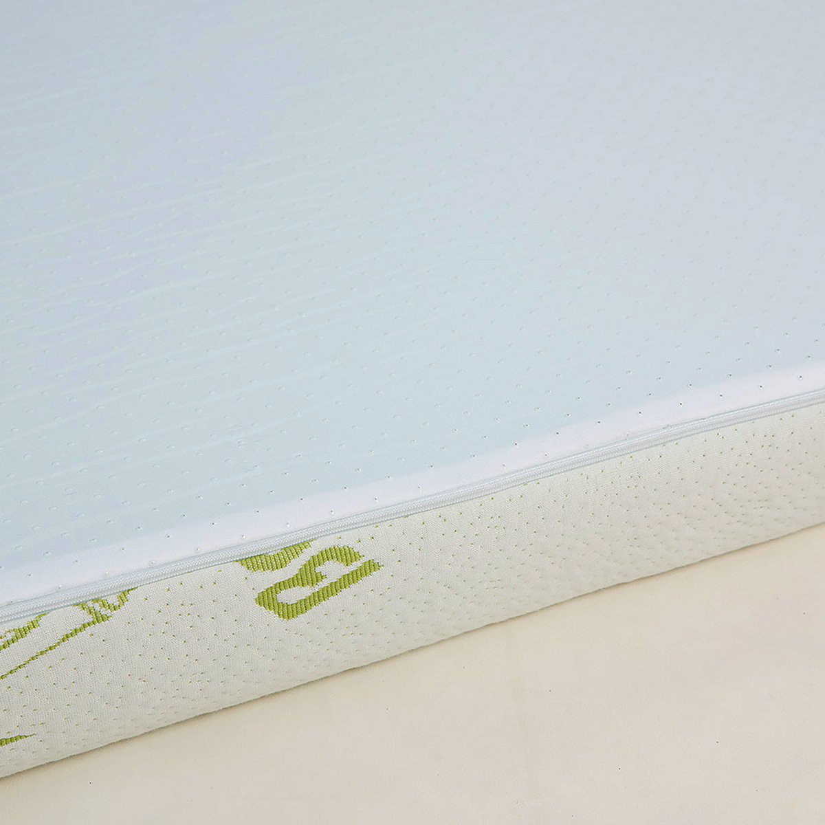 Laura Hill Gel Memory Foam Mattress Topper