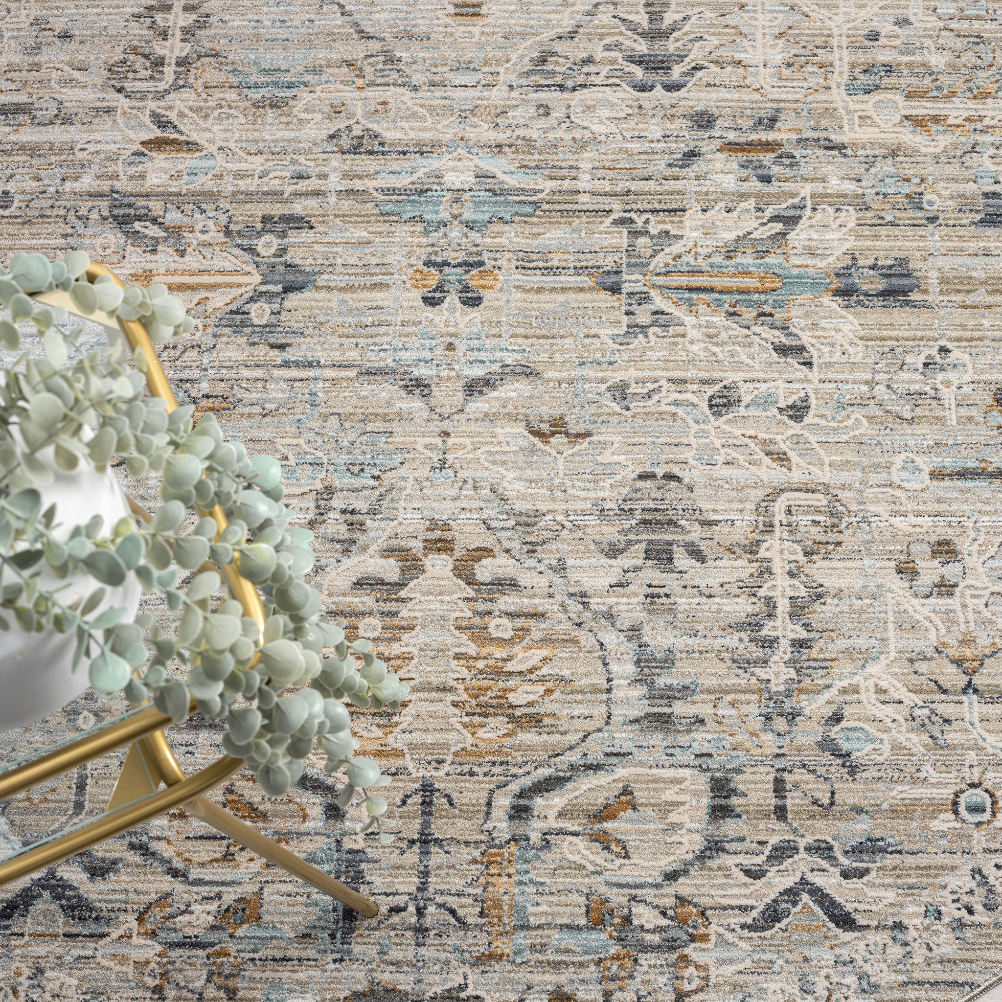 Aubre Contemporary Area Rug - Vintage Charm