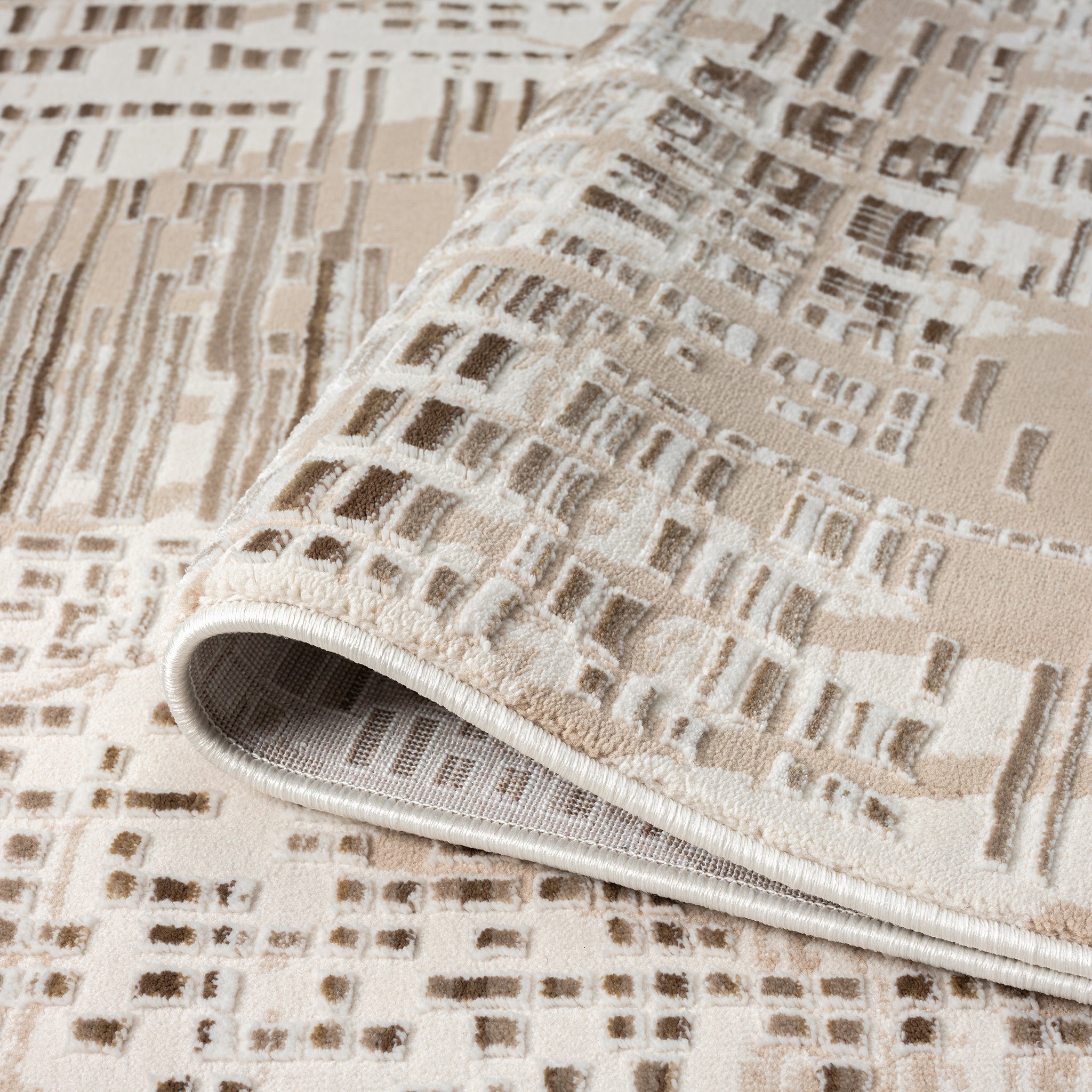 Elegant Textured Jacquard Area Rug