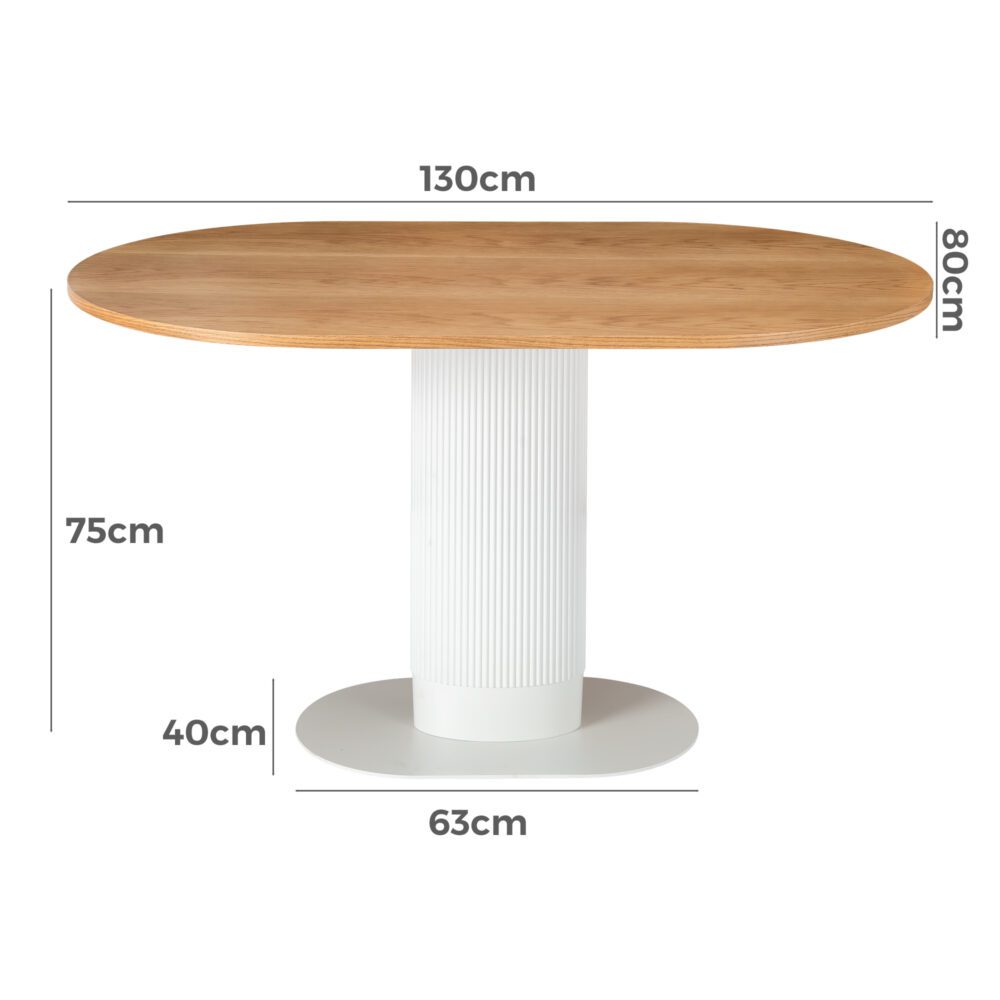 Elegant Oval Dining Table for Gatherings