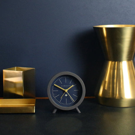 Newgate Fred Alarm Chocolate Black - Reverse Dial