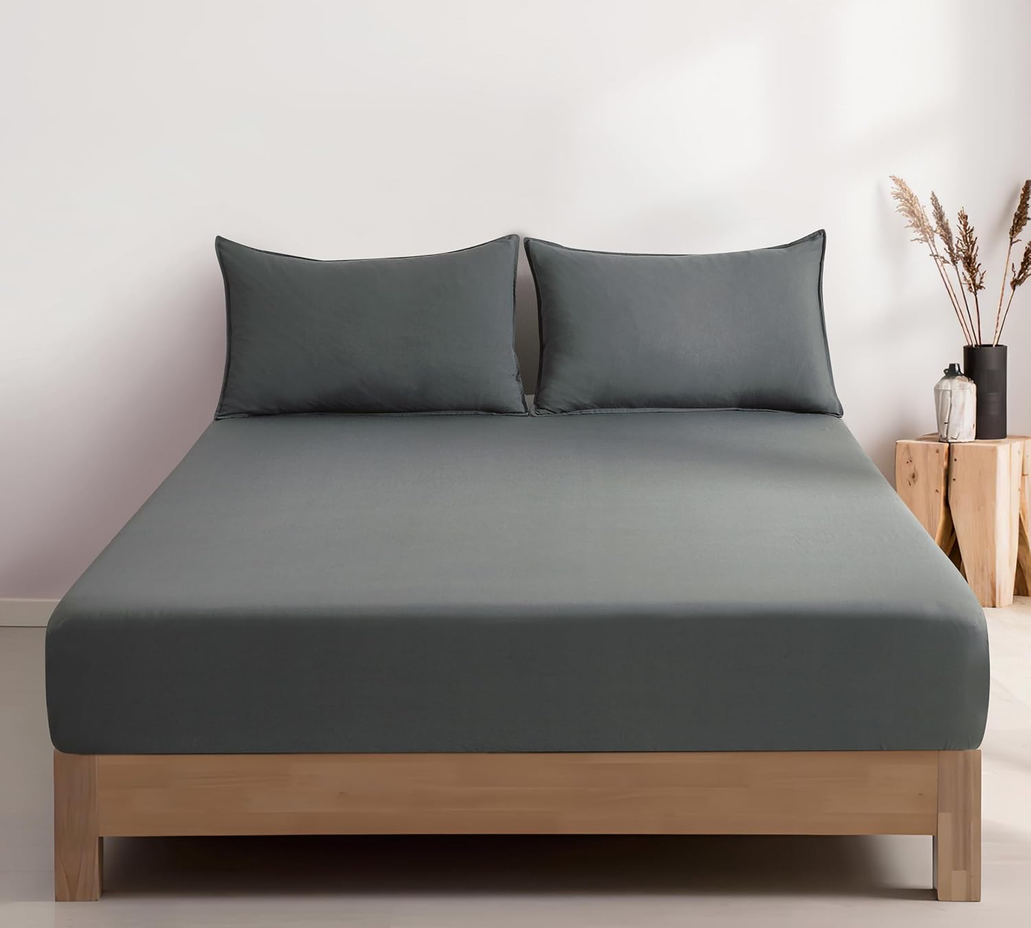 100% Vintage Washed Microfibre Fitted Sheet Set – Ultra Soft & Lightweight All-Season