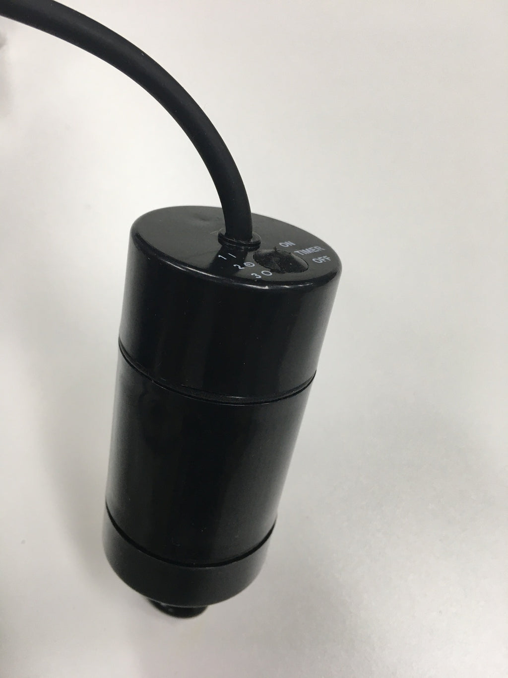 Timeless Hanging Metal LED Pendant Light