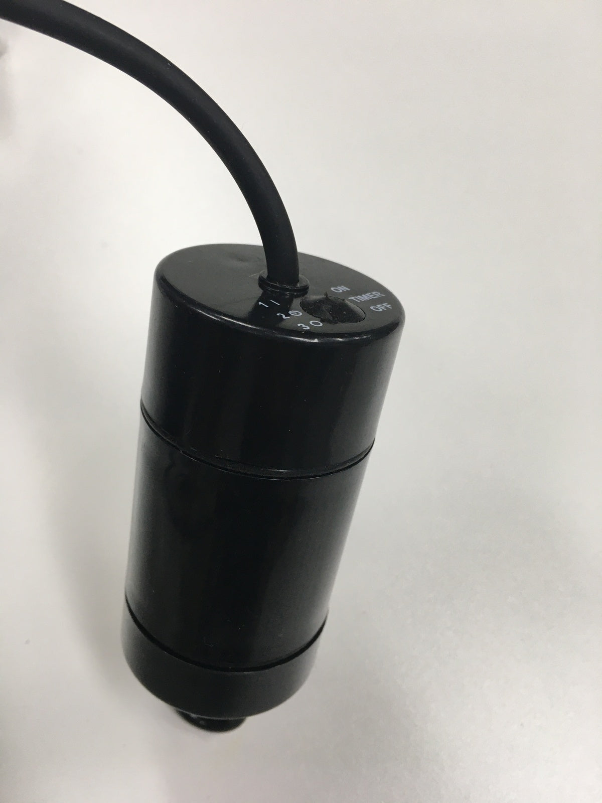 Timeless Hanging Metal LED Pendant Light