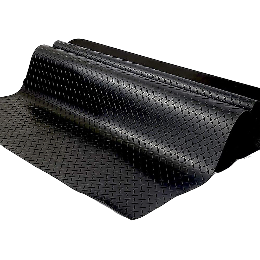 Non-Slip Diamond Plate Garage Floor Mat