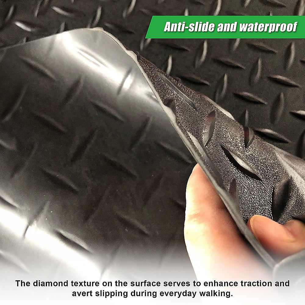 Non-Slip Diamond Plate Garage Floor Mat