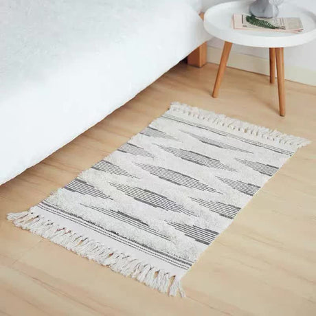 Handwoven Cotton Tassel Floor Rug - 60x90cm