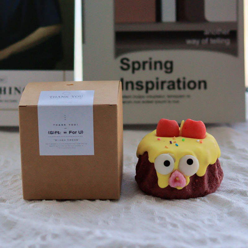 Yellow Cake Candle - Cute Soy Wax Candle, Gift for Friends (Super Cedar)