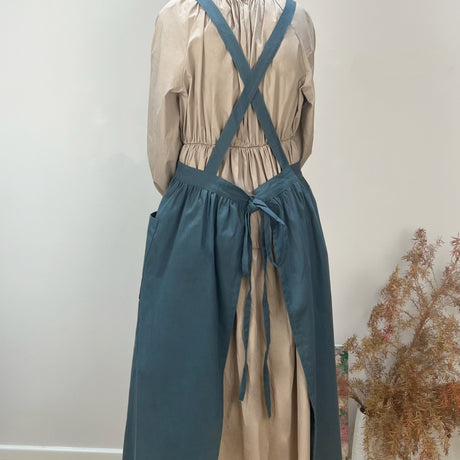 Blue Cotton Waterproof Artisan Apron - 100x85cm, Stylish Cross-Back Design, Ideal for Kitchen & Floral Work